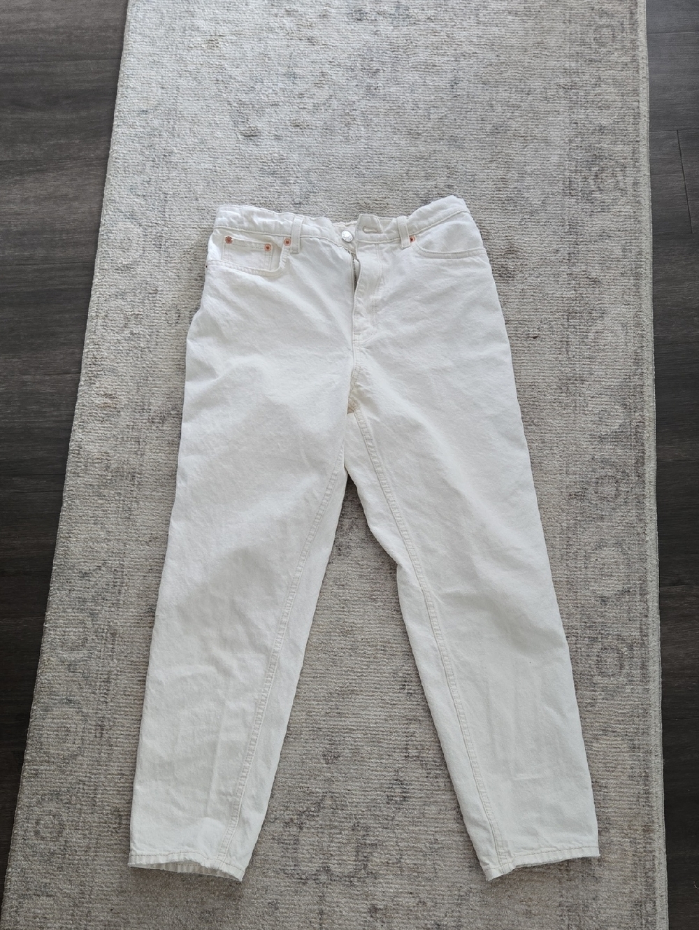 Mango Cream Jeans Size 8 LIKE NEW Mom Fit